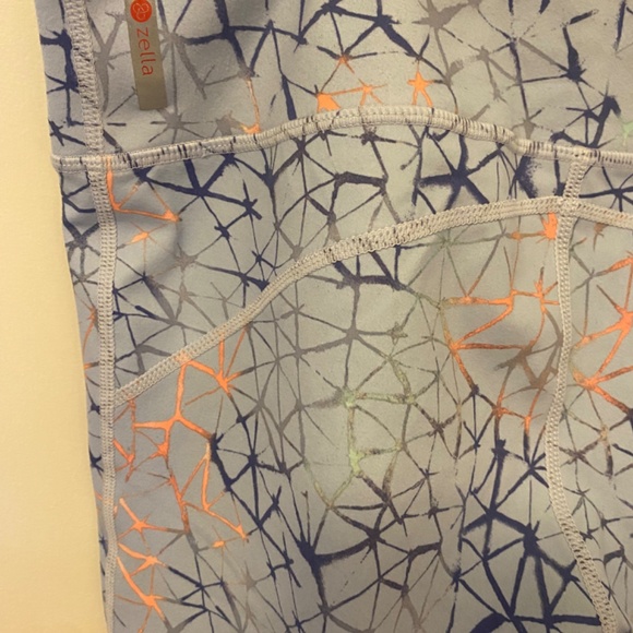 Zella Blue Feathered‎ Constellation Leggings - Picture 3 of 7